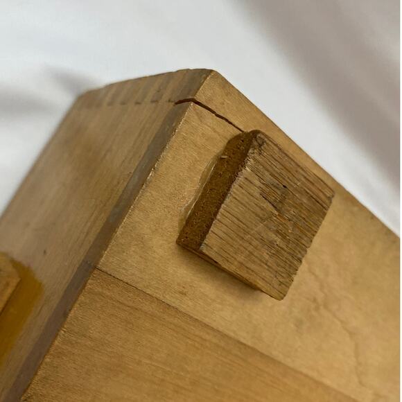 Vintage Wood Footed Jewelry Chocolate Keepsake Trinket Box Carved Mirror Hinged - Picture 9 of 13